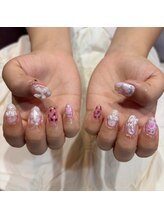 ホワイト ルシェ(WHITE×luce)/持ち込み/ガーリー/ネイル