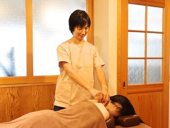 ハリオンビューティートヤマ/うつ伏せの鍼