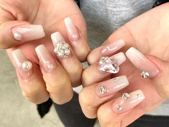 ネイルスペース ジェイズ ピンキー(NAIL SPACE J's PINKY)の写真/【美フォルム×モチに自信アリ◎】ワンカラ―/ラメグラ/ストーン載せ放題♪オフ込★スカルプ付放題￥14200