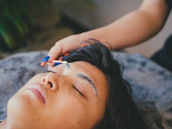 エイトブロウ 八日市店(8BROW)の写真/限定クーポン【美眉アイブロウリフト¥5900】八日市に登場！完全個室空間でゆったりおくつろぎください◎