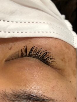 フリルアイビューティ 豊中店(Frill Eye Beauty)/