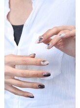 キダチ(Kidati)/モノトーンニュアンスネイル