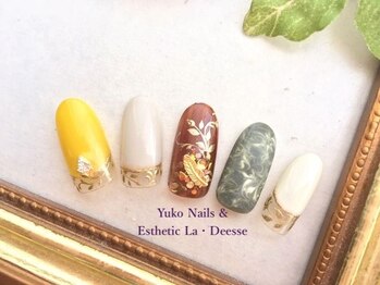ユウコネイルズアンドエステティック ラ デェス(Yuko Nails & Esthetic La Deesse)/プラチナコース(定額制)¥9500