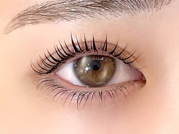 デイジー(day'sy)/目元の印象を上げる上下施術が◎