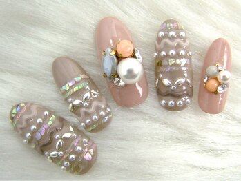 アンジェヴォーグ 名古屋本店(Angevogue)/スモーキードビーボーダー