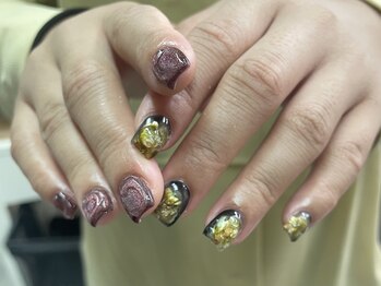 イビズ 新宿店(eviz)/ちぐはぐネイル