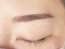 アイブロウ アンド スキンメイクアップ エマ(eyebrow & skin makeup EMMA)の雰囲気（全国少数【眉ハーブティント】を導入！最長10日持続する眉メイク）