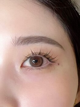 ネイル&アイラッシュ ルミア(Nail & Eyelash LUMIA)の写真/まつげカール＋エクステで瞳を大きく見せるパリエク導入サロン♪目元に立体感を出して垢抜けた雰囲気に◎