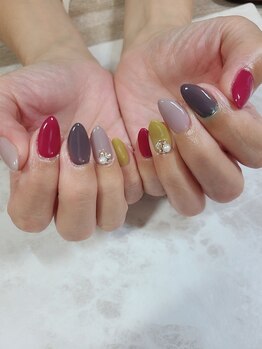 リフレッシュサロン 隠れ家/カラフルアート