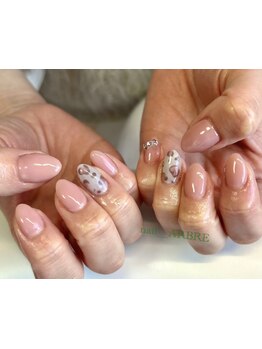 シンプル系（オフィス・日常）が得意