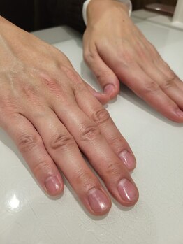 プチネイル安气子 日比谷シャンテ店の写真/【メンズケア対応サロン☆】プロの技術で自爪を健康に保ちながら指先を美しく。手元から清潔感&印象UP！