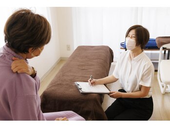 悠々/女性施術者が対応