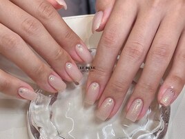 ワンカラー×ラインストーン