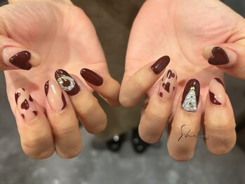 シー(SHE)/クリスマスネイル