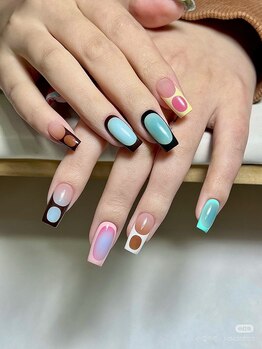 美人計ネイルサロン/長さ出しゴージャスデザイン