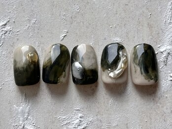 エールルーム 中目黒(aileroom)/もやっとモスグリーン