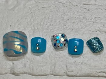 ネイルメゾン 天神店(NAIL MAISON)/キラキラゼブラ柄ブルー¥8500