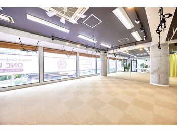 ワンアップ(ONE UP)/スタジオ内観