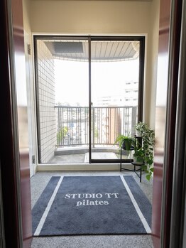 スタジオTT 横浜東口店(STUDIO TT)/ 7階に上がって左側です☆