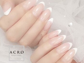 アクロネイル アンド アイ(ACRO NAIL&EYE)の写真/【西鉄香椎駅2分】大人女性の為のお洒落サロン。落ち着いた店内で女性らしさの宿る理想の指先へ導きます♪