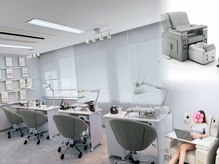 リンネイル 新大久保店(Rin Nail)の雰囲気(広々としたリラックス空間【持ち込み/長さ出し/Y2K】)