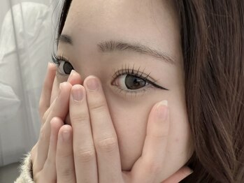 クルン(KURUN)/長く濃いまつ毛に♪