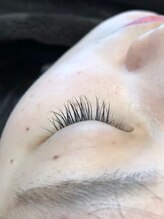 フリルアイビューティ 豊中店(Frill Eye Beauty)/