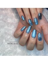 リッシュ ドゥ(RICHE deux)/クールな青マグネットネイル
