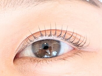 アイラッシュ アンド ヘッドスパ トナリ(TONARI)/