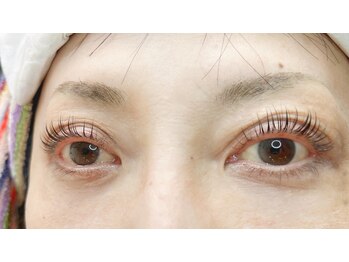 アイラッシュ ザクア(XAQUA)/50代世代もくるんとカールで◎