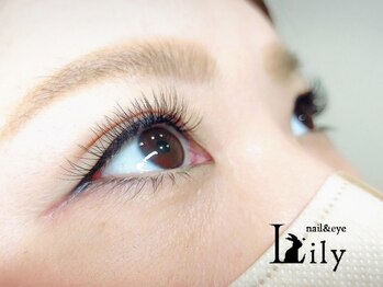 リリー(Lily)の写真/【バインドロック¥7150～/LEDエクステ¥6600～/ダブルラッシュ¥6930～】華やかな目元に！