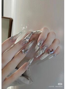 美人計ネイルサロン/長さ出しゴージャスデザイン