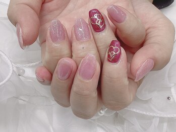 ハニービービー(Honey Bee Bee)/ハートバレンタインネイル