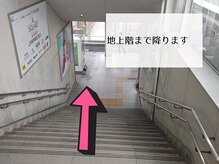 左手の階段を下ります♪