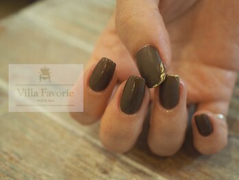 ヴィラファボリエ 白金台(Villa Favorie)/ちらりゴールドの上品アート