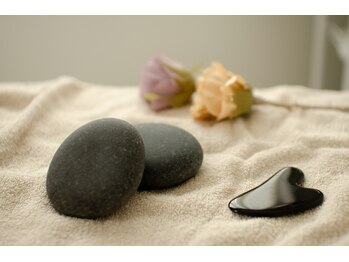 コモレビ(Komorebi)/ホットストーン カッサ