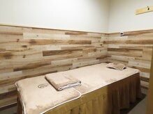 健の雰囲気（店内は個室も完備！お疲れ解消は【健】にお任せください！）