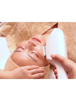 ホウレイ線・たるみ改善！予防ケア