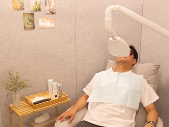 ハイティース 高田馬場店(Hi Teeth!)の写真/【第一印象が大事！】自然な白い歯で見た目の好感度UP！清潔感ある印象へ★忙しい方にもおすすめ◎