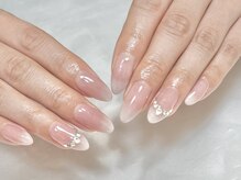 ここちネイルの雰囲気（透明感のある大人っぽい上品なネイルが得意です。）