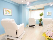 ココラッシュ 新宿西口店(cocolash)/明るいサロン内♪