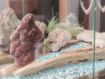 ラリマーブルー(Larimar blue)/流木とパワーストーンのアート☆