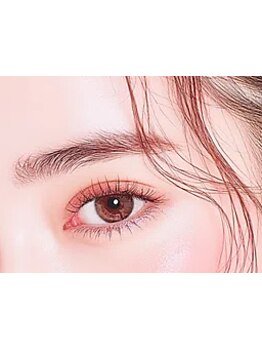 ナチュラル上品な目元にしたい