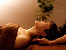 トータルボディケア サニー(TOTAL BODY CARE)/環椎後頭関節施術。