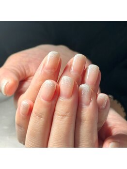プリズムネイル(Prism Nail)/ホワイトラメグラデーション