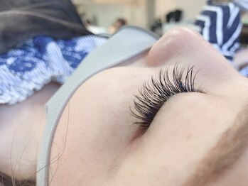 フリルアイビューティ 豊中店(Frill Eye Beauty)/