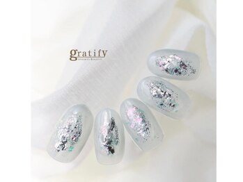 【乱切りホロ キラキラネイル】