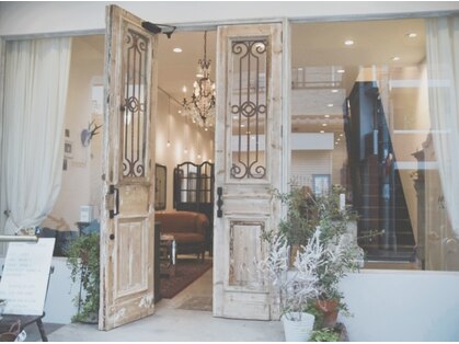 エイミス(AMIES)の写真