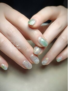 フローフェン(Floofen)/ミントカラー