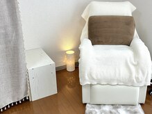 クロワ(croix)の雰囲気（フットは全て足湯付きでふかふかソファー席で施術が受けられます）